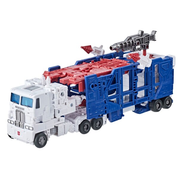 Transformers Kingdom Ultra Magnus  (28 of 30)